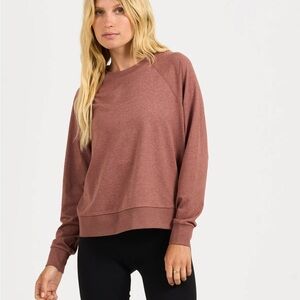 Vuori long sleeve halo crew